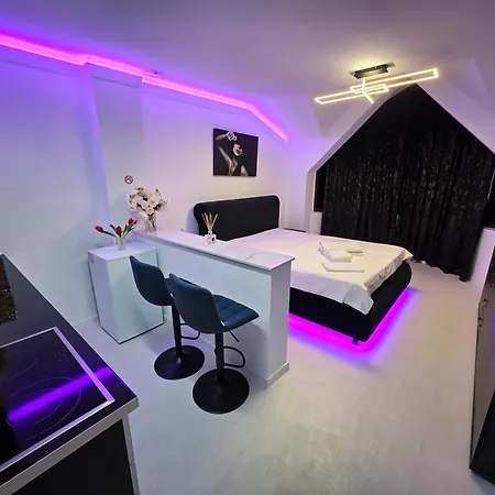 Luxury * كرايوفا